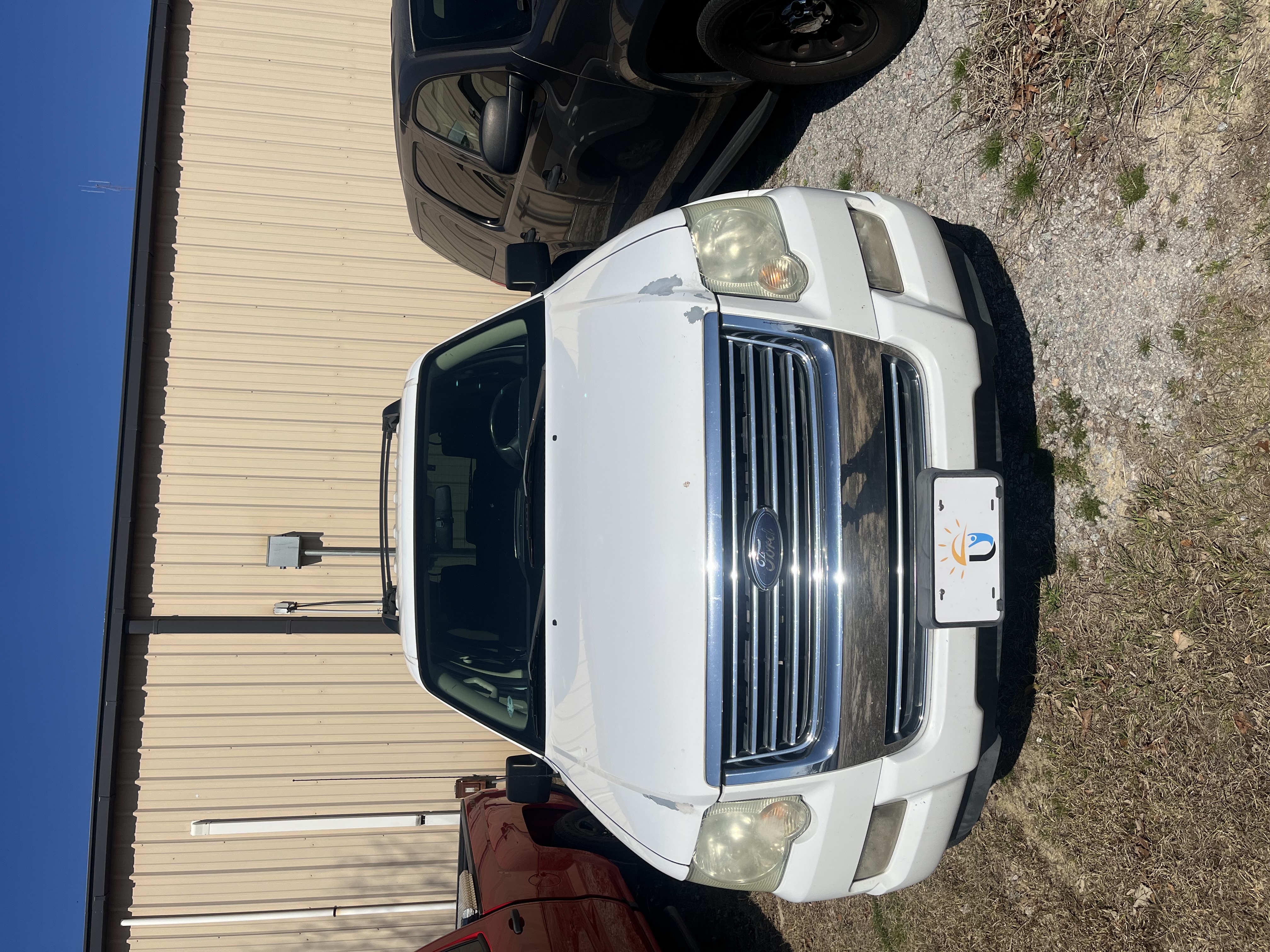 2010 Ford Explorer White